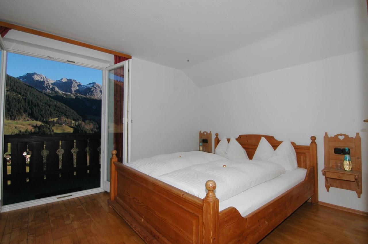 Ahorn Apartment