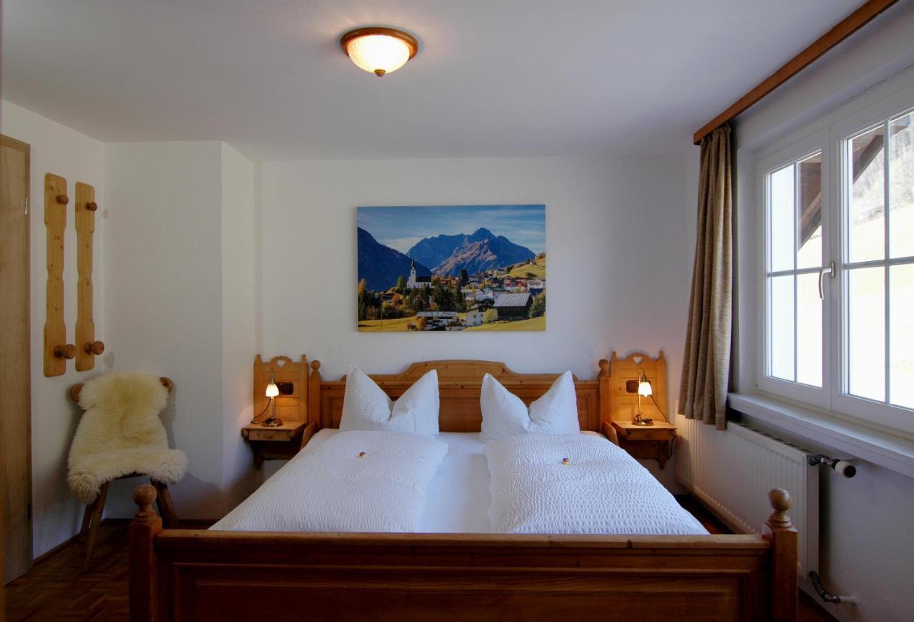 Ahorn Apartment