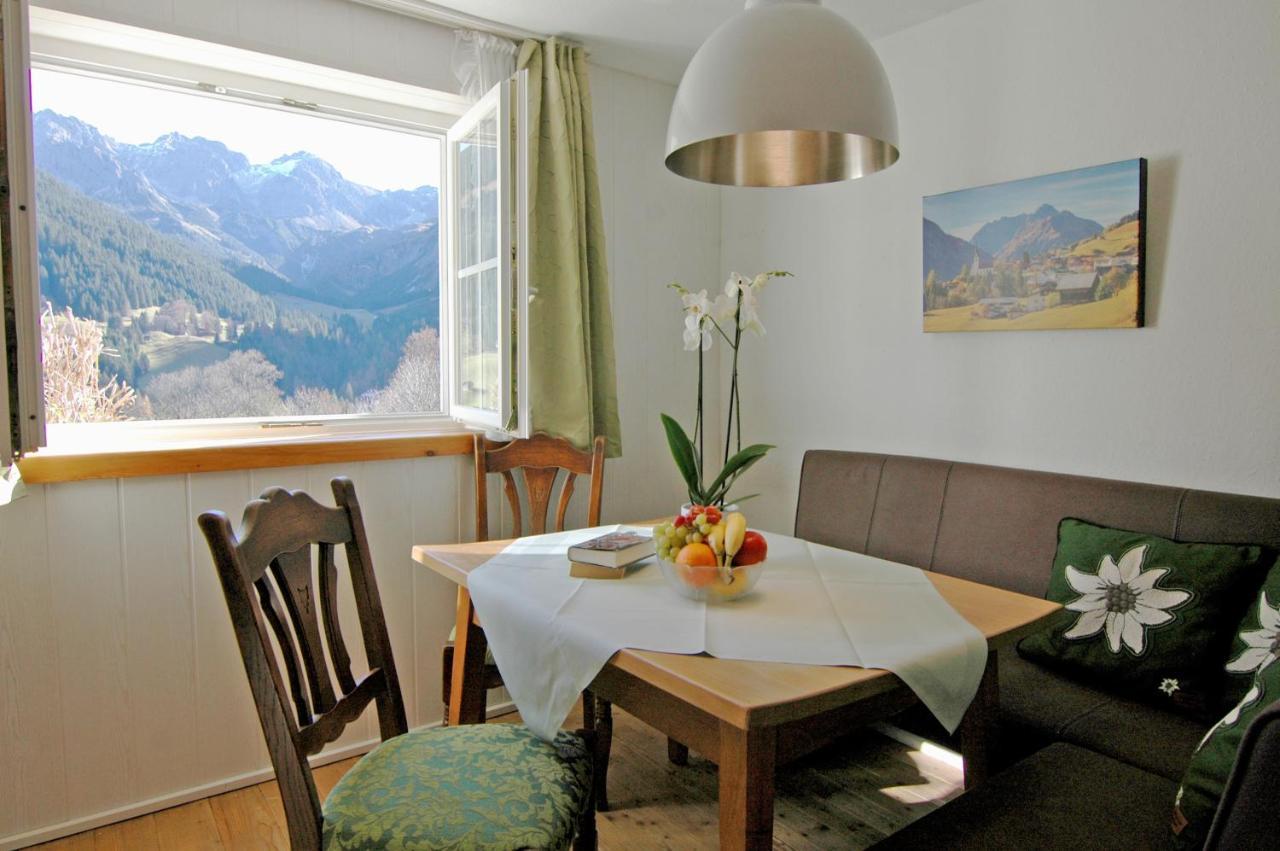 Ahorn Apartment